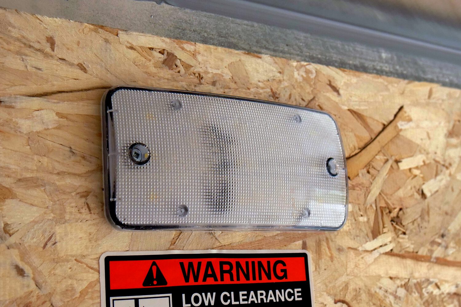 HH HH Series Flat Top Enclosed Cargo Trailer Dome Light