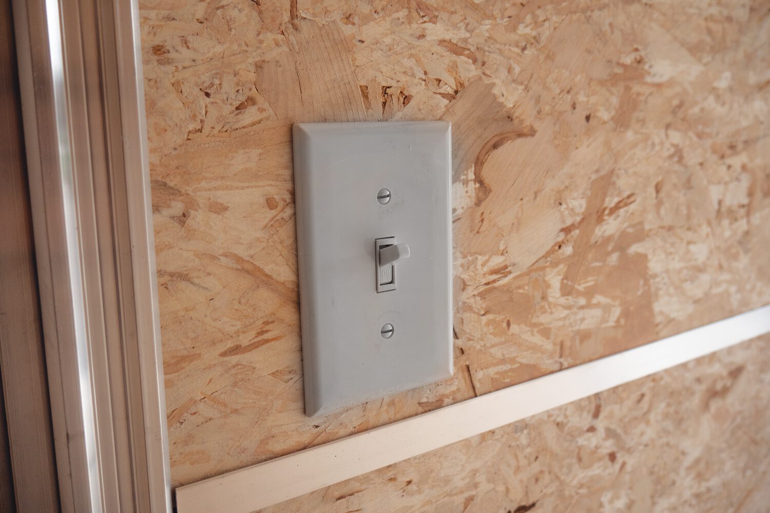 HH HH Series Flat Top Enclosed Cargo Trailer Light Switch